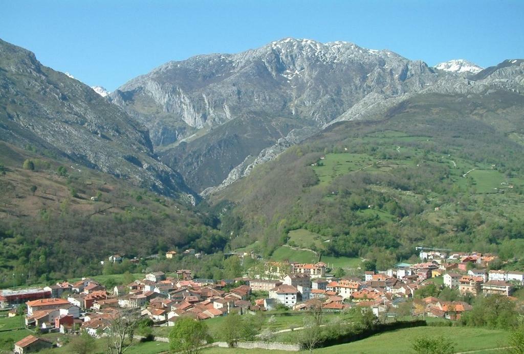 Las Cabraliegas Arenas De Cabrales Eksteriør billede
